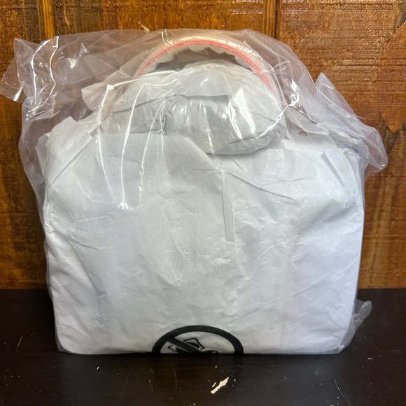 MICHAEL KORS Manhattan Medium Contrast-Trim Leather Satchel - Picture 12 of 13